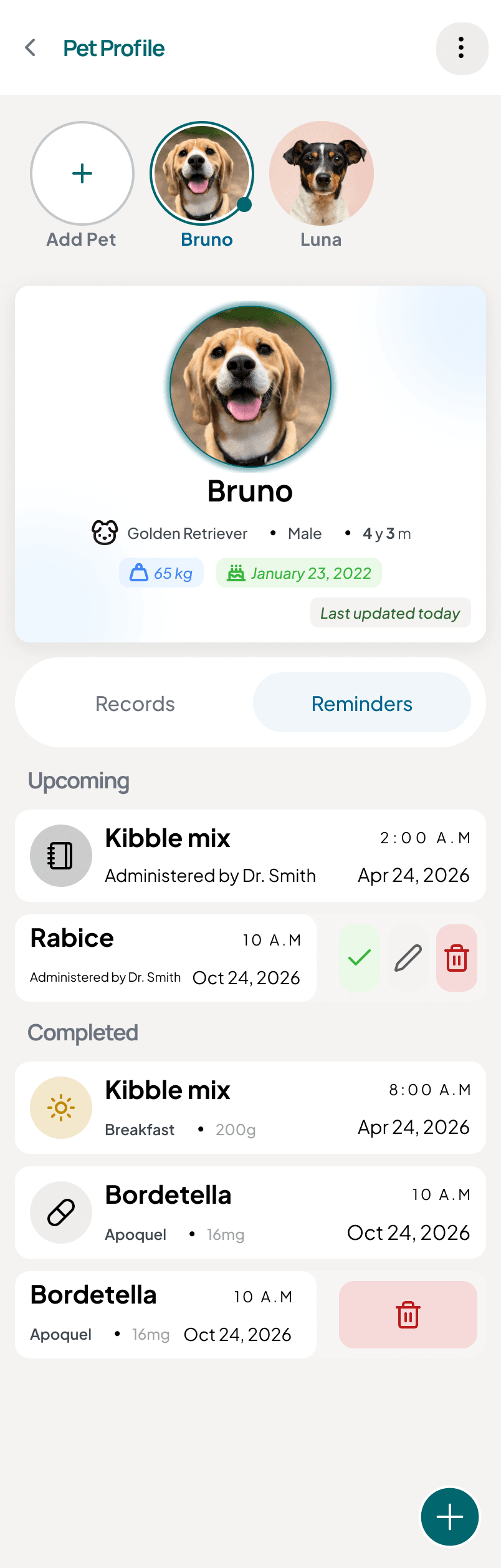 PawsClick pet profile reminders tab showing upcoming vaccine and medicine reminders
